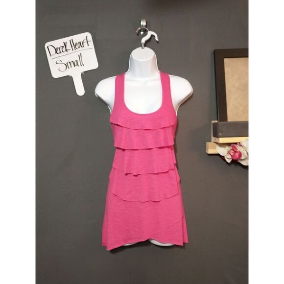 😊 Derek Heart layered ruffle tank top smal - Picture 1 of 3